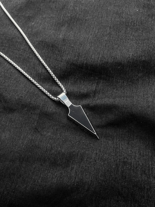 Arrow black dotted chain